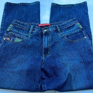 Cosmopolitan Jeanswear embroidered mom jeans size 12 P